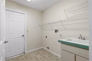 10358 Ireland St, Spring Hill, FL 34608 - Photo 29