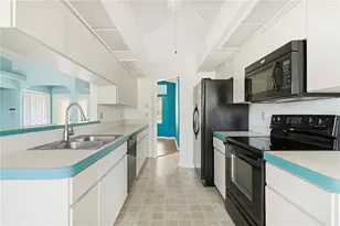 10358 Ireland St, Spring Hill, FL 34608 - Photo 15