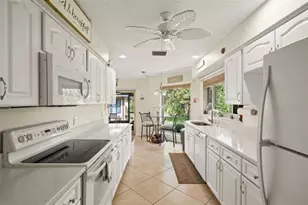 6713 Oak Cluster Cir, Spring Hill, FL 34606 - Photo 15