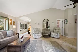 6713 Oak Cluster Cir, Spring Hill, FL 34606 - Photo 7