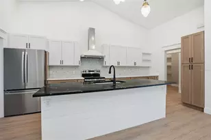 34111 August Ave, Webster, FL 33597 - Photo 11