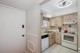 4660 Marine Pkwy, New Port Richey, FL 34652 - Photo 15