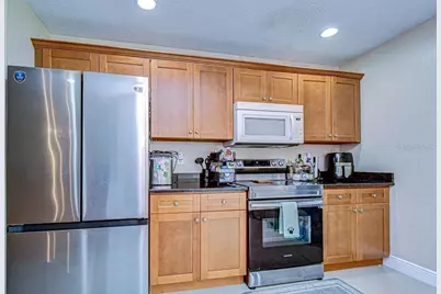 2609 Oleander Lakes Drive, Brandon, FL 33511 - Photo 7