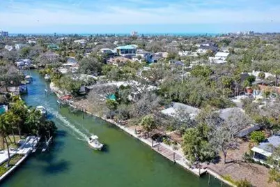 742 Edgemere, Siesta Key, FL 34242 - Photo 9