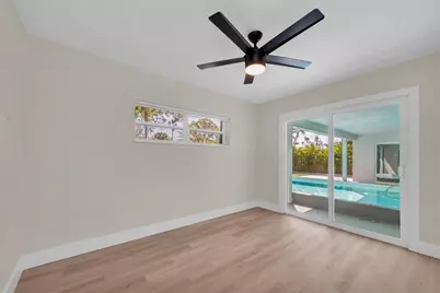 4135 Shore Acres Boulevard NE, Saint Petersburg, FL 33703 - Photo 17