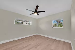 4135 Shore Acres Blvd NE, Saint Petersburg, FL 33703 - Photo 19