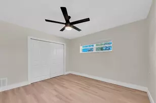 4135 Shore Acres Blvd NE, Saint Petersburg, FL 33703 - Photo 23