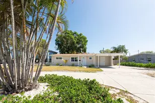 4135 Shore Acres Blvd NE, Saint Petersburg, FL 33703 - Photo 35