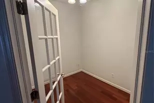 10132 Downey Ln, Tampa, FL 33626 - Photo 7