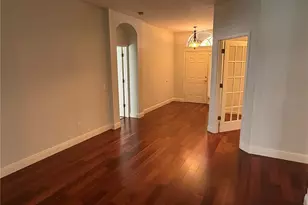 10132 Downey Ln, Tampa, FL 33626 - Photo 9