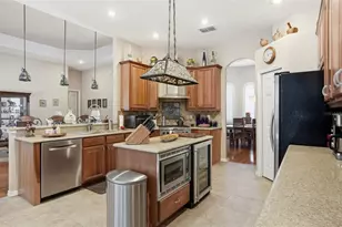 11033 Baywind Ct, Weeki Wachee, FL 34613 - Photo 21