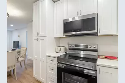 5110 Gateway Drive, Tampa, FL 33615 - Photo 7