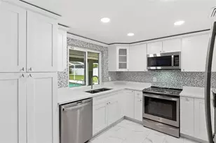 212 W 131st Ave, Tampa, FL 33612 - Photo 17