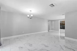 212 W 131st Ave, Tampa, FL 33612 - Photo 7