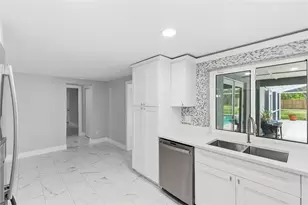 212 W 131st Ave, Tampa, FL 33612 - Photo 19