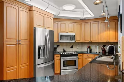 2803 Corrie Way, Tampa, FL 33618 - Photo 35