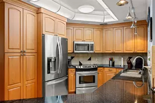 2803 Corrie Way, Tampa, FL 33618 - Photo 35