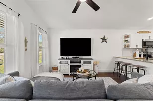 12482 Mountain Plover Rd, Weeki Wachee, FL 34614 - Photo 9