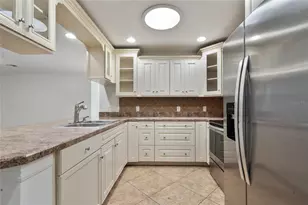 907 Willow Dr, Leesburg, FL 34748 - Photo 5