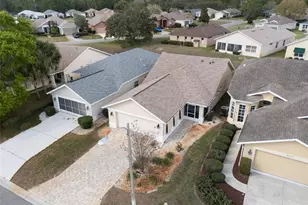 9411 Burnam Dr, Weeki Wachee, FL 34613 - Photo 37