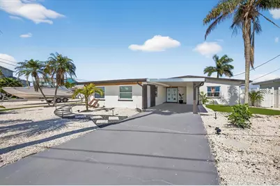 16111 5th Street E, Redington Beach, FL 33708 - Photo 11