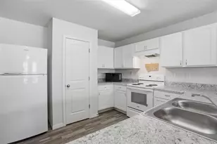 3332 Lambert Ave, Spring Hill, FL 34608 - Photo 11