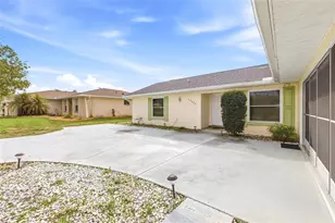 12324 Drayton Dr, Spring Hill, FL 34609 - Photo 5