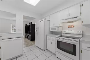 12324 Drayton Dr, Spring Hill, FL 34609 - Photo 23