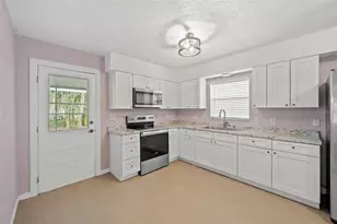 4489 Fishman Ave, Weeki Wachee, FL 34607 - Photo 9