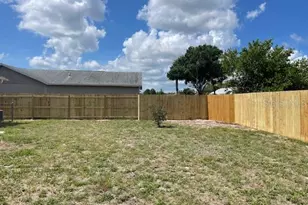 1301 Greenlea Dr, Holiday, FL 34691 - Photo 9