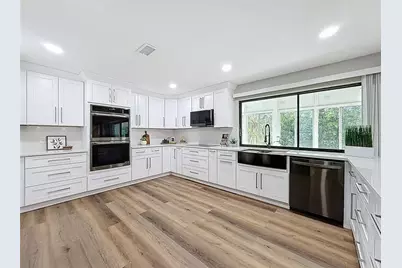 8430 144th Lane, Seminole, FL 33776 - Photo 21