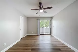 8430 144th Ln, Seminole, FL 33776 - Photo 35