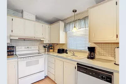 10321 Marinette Avenue, Hudson, FL 34667 - Photo 5