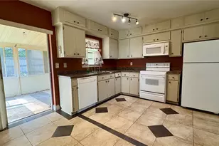 7156 Spring Hill Dr, Spring Hill, FL 34606 - Photo 7