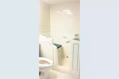 11543 Orleans Lane #B, Port Richey, FL 34668 - Photo 7