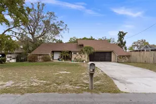 6231 Wayside Ct, Spring Hill, FL 34606 - Photo 3