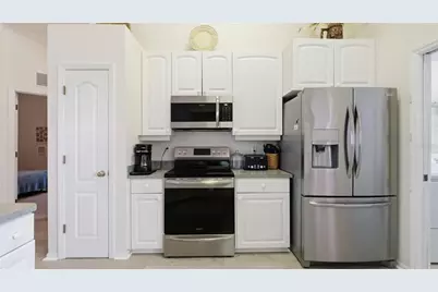 15455 Cambria Drive, Brooksville, FL 34604 - Photo 11