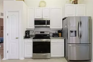 15455 Cambria Dr, Brooksville, FL 34604 - Photo 11