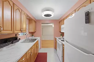 9328 Highpoint Blvd, Brooksville, FL 34613 - Photo 9