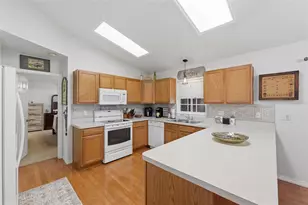 10294 Dotted Wren Ave, Weeki Wachee, FL 34613 - Photo 45