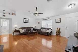 10294 Dotted Wren Ave, Weeki Wachee, FL 34613 - Photo 43