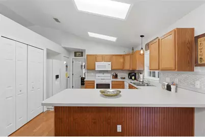 10294 Dotted Wren Avenue, Weeki Wachee, FL 34613 - Photo 7