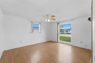 10011 Cherry Creek Ln, Port Richey, FL 34668 - Photo 11