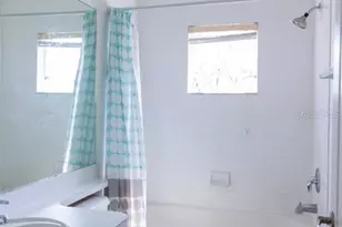 7951 Carriage Pointe Dr, Gibsonton, FL 33534 - Photo 21