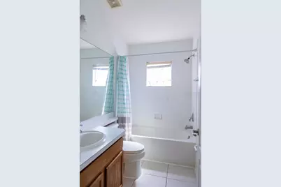 7951 Carriage Pointe Drive, Gibsonton, FL 33534 - Photo 19