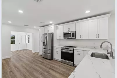 4313 E Shadowlawn Avenue, Tampa, FL 33610 - Photo 11