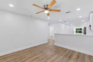 4313 E Shadowlawn Ave, Tampa, FL 33610 - Photo 9