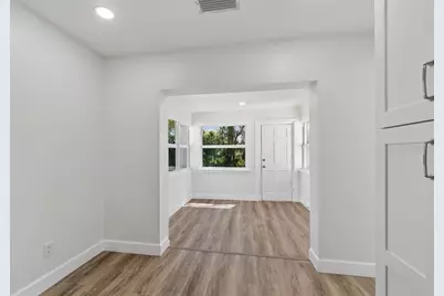 4313 E Shadowlawn Avenue, Tampa, FL 33610 - Photo 19