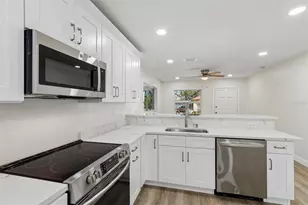 4313 E Shadowlawn Ave, Tampa, FL 33610 - Photo 17