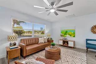 7691 14th St N, Saint Petersburg, FL 33702 - Photo 3